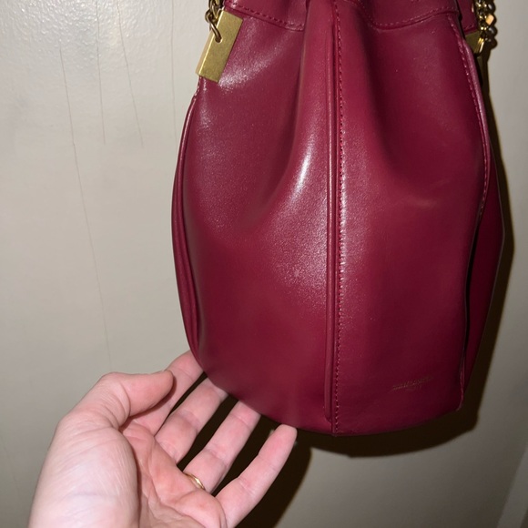 Red saint laurent tabitha hard leather bucket bag small - Picture 6 of 10